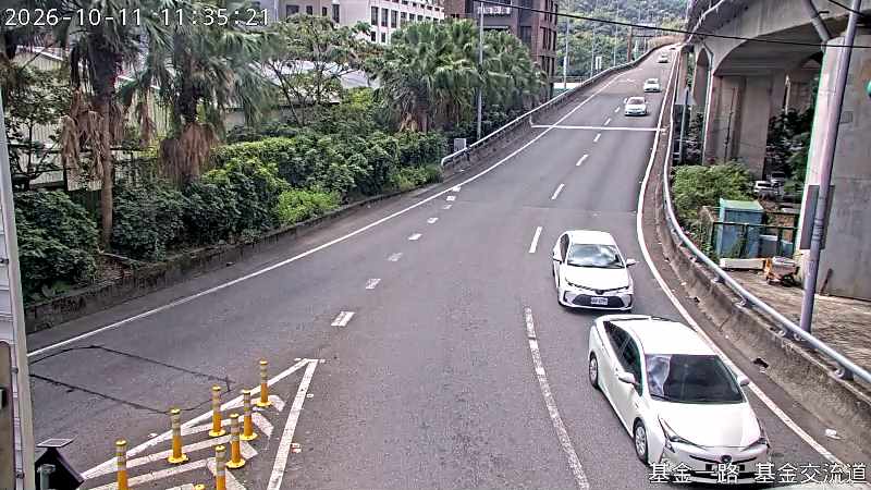 基金一路 基金交流道下匝道