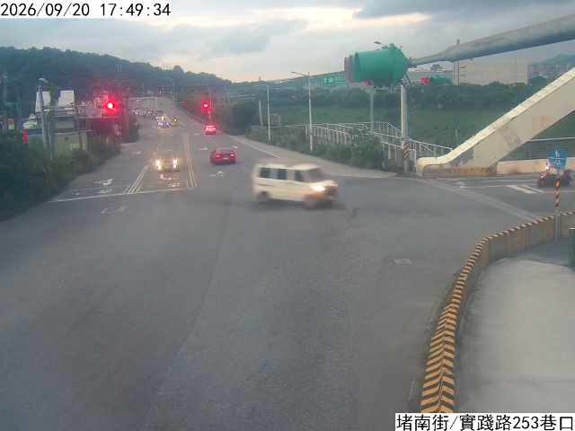 實踐路253巷 堵南街